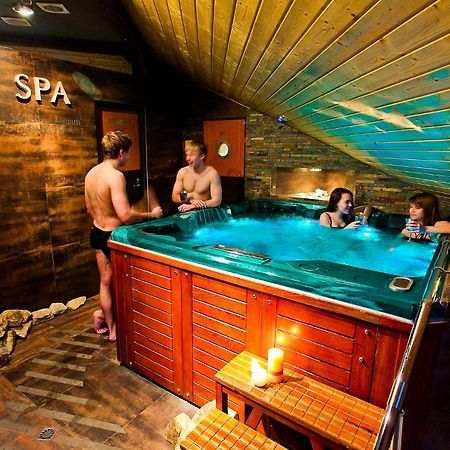 Apartament Pool Spa Z Jacuzzi Strzyżów Extérieur photo